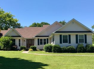 301 Autumn Ridge Rd, Glasgow, KY 42141
