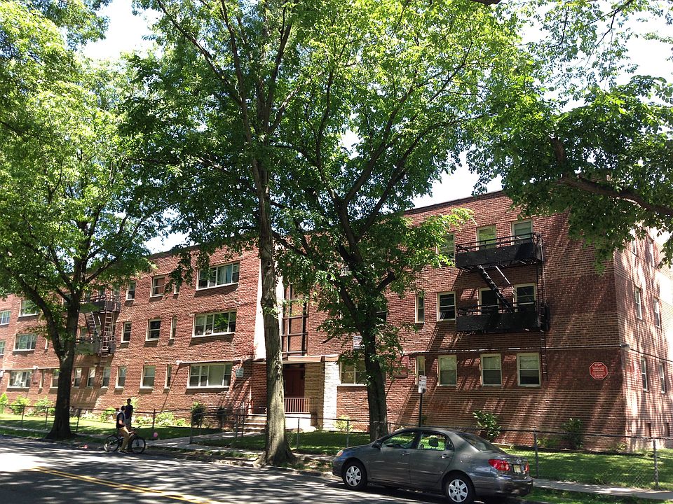 1st image of 68 Elmwood Ave APT P