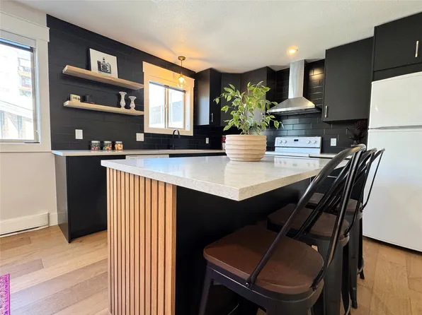 430 4th Ave #5, Kamloops, BC V2C 3P3