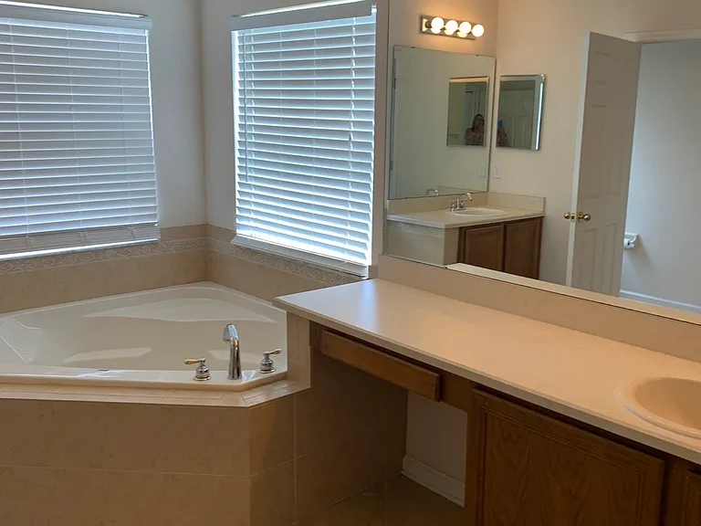 10748 Cypress Trail Dr — Photo 14