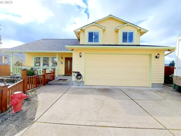 1254 Ostrander Ln, Cottage Grove, OR 97424