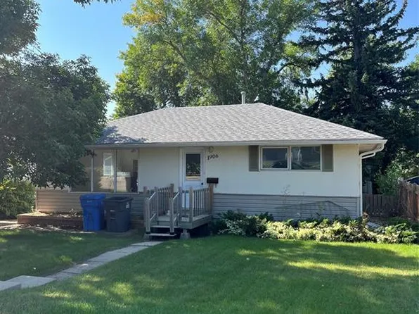 1906 First STREET, Estevan, SK S4A 0H8