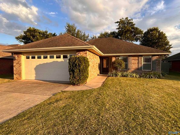 4955 Montauk Trl SE