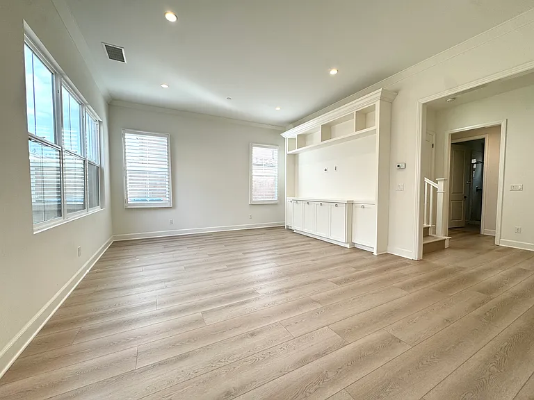 128 Hargrove — Photo 14