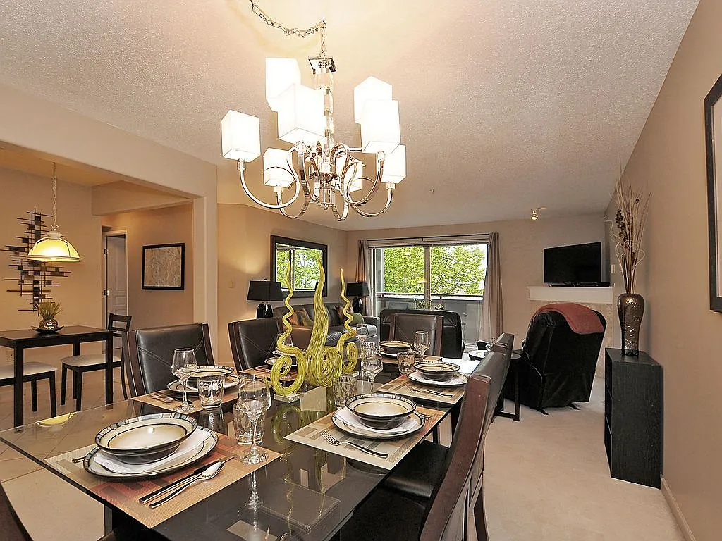2 bed, 1040 sqft, $3,700 — Photo 4