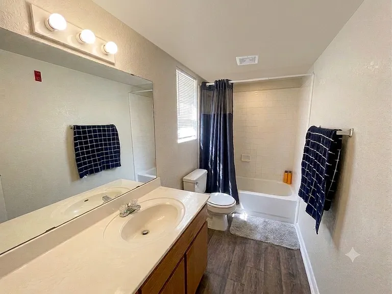 1000 Harley Dr #2 — Photo 7
