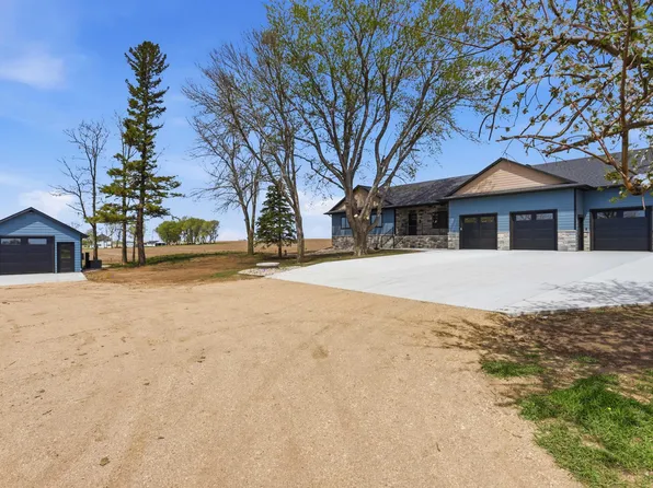 595 County Highway 4, Beaver Creek, MN 56116