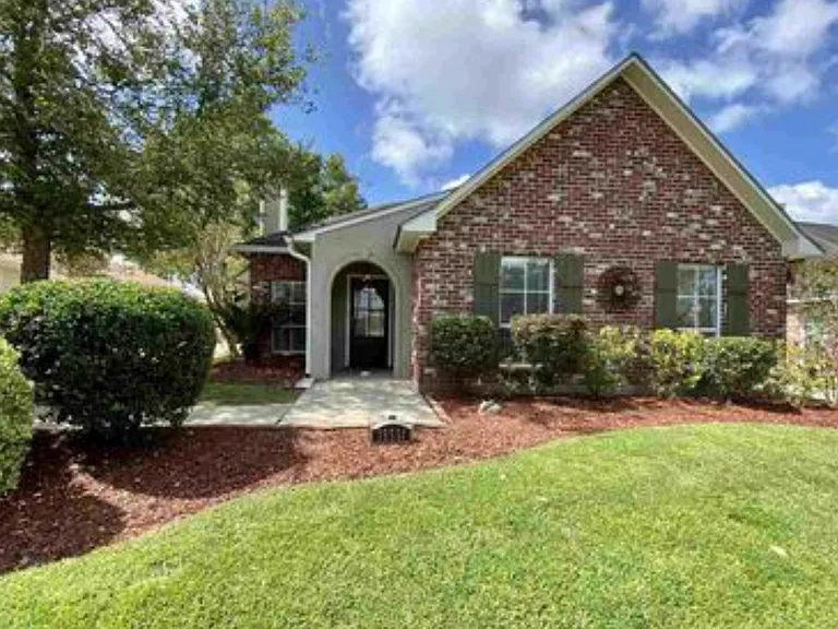 18531 Lake Tulip Ave — Photo 3