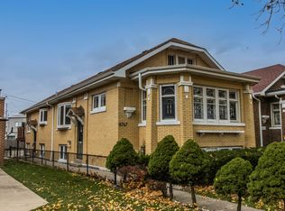 6747 Riverside Dr, Berwyn, IL 60402