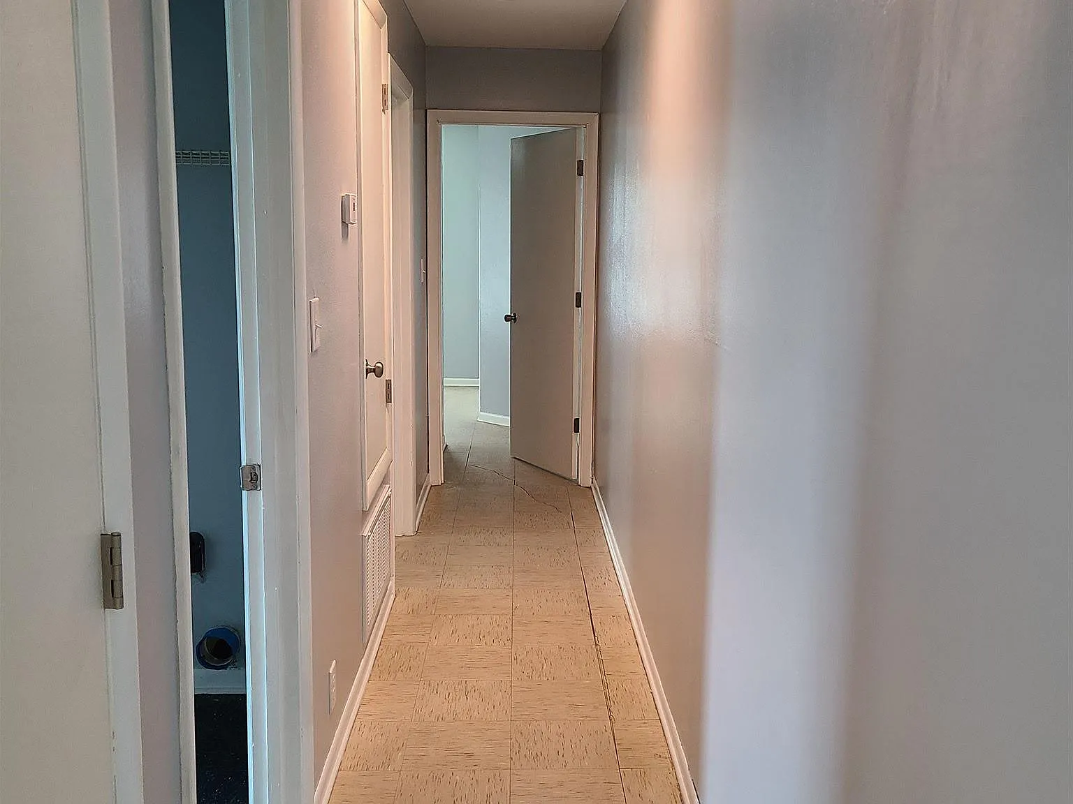 2 bed, 870 sqft, $995 — Photo 4