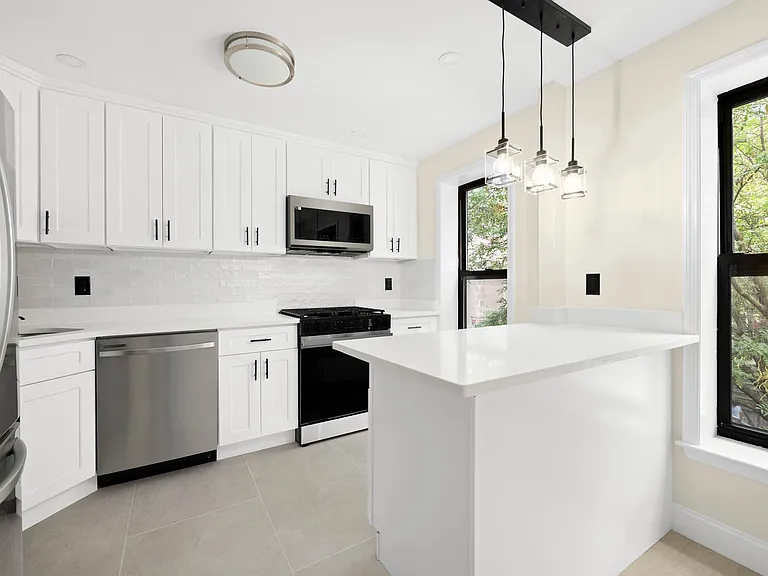 358 Dean St #2 — Photo 4