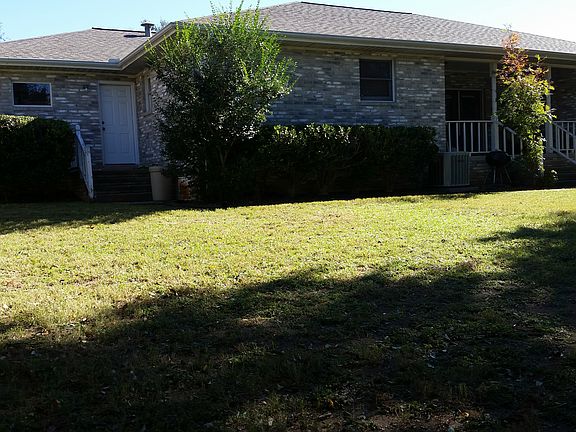3rd image of 1018 Avenue B