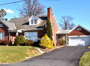 446 Township Line Rd, Nazareth, PA 18064