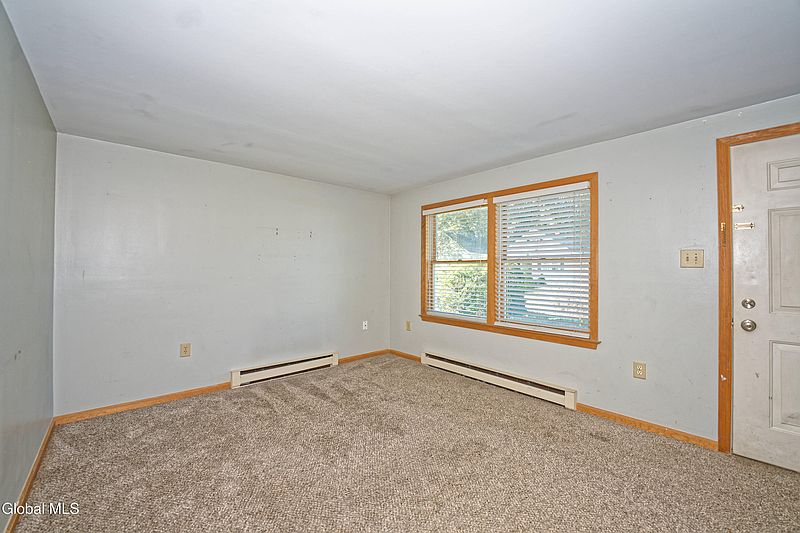 5th image of 412-414 Vley Road