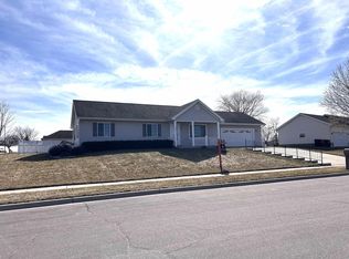 702 Eberlein Dr, Mauston, WI 53948