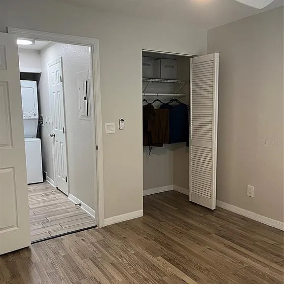 528 Golden Raintree Pl — Photo 25