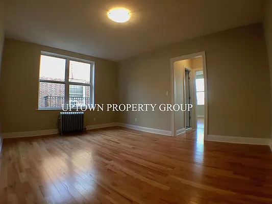 Rented by Uptown Property Group | media 18