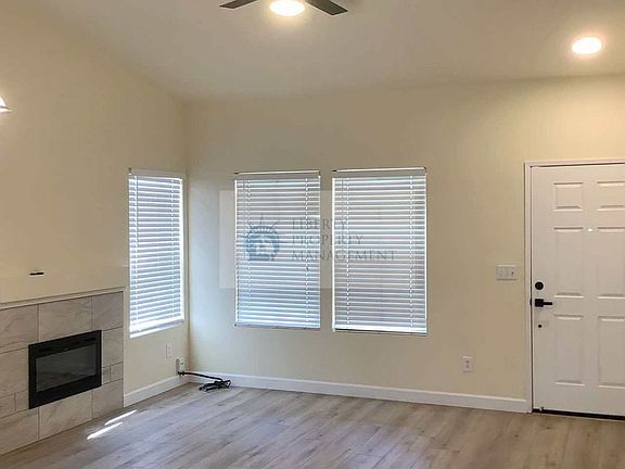 4th image of 177 Ravenwood Ct