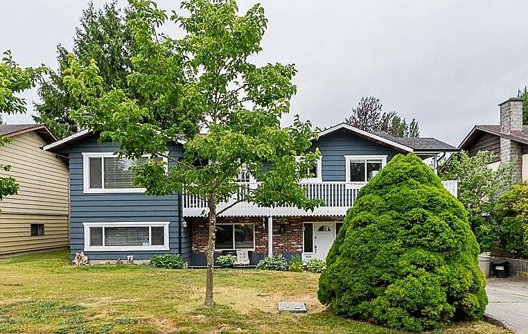 1st image of 11380 75b Ave