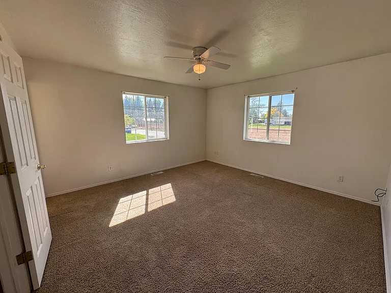 3488 Obryant St — Photo 7