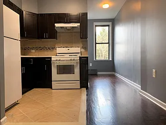 Rented by Hillel Realty Group