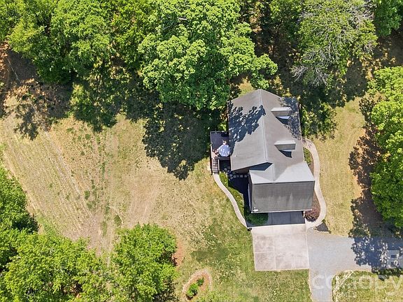 3rd image of 13901 Cabarrus Station Rd