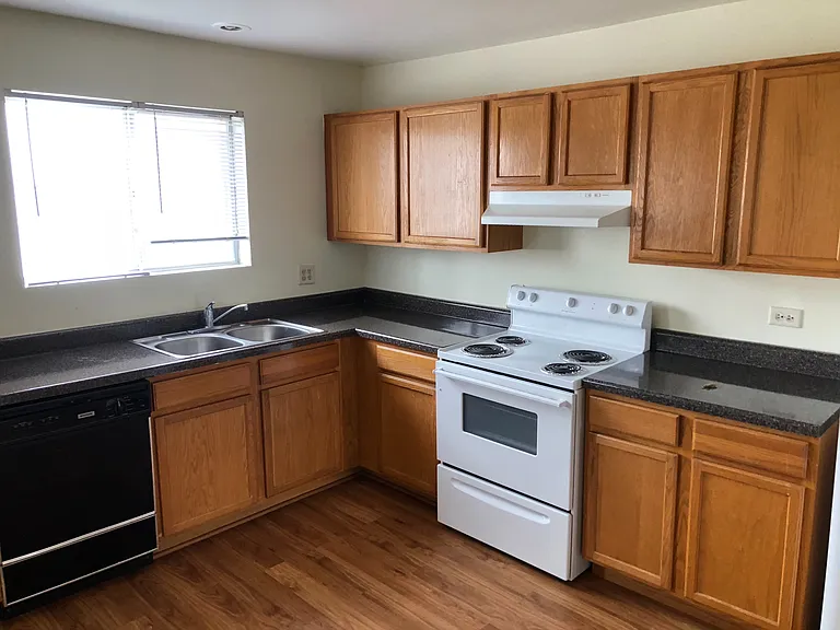 2336 Nichols Rd #F — Photo 7
