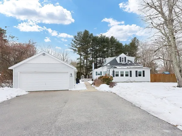 620 Randolph St, Abington, MA 02351