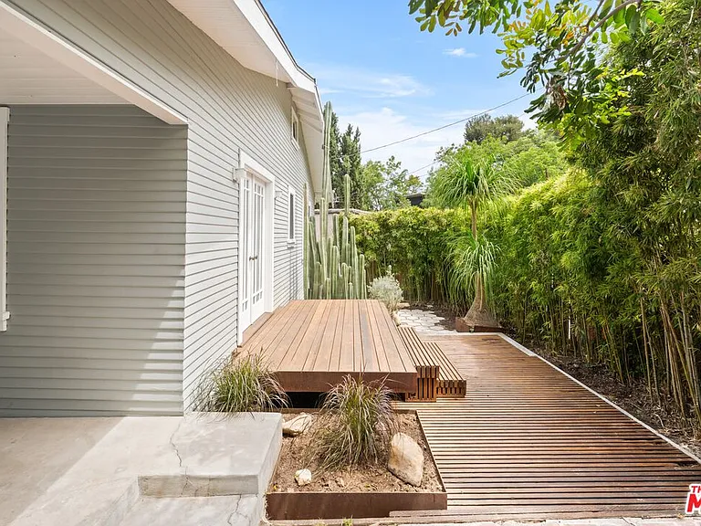 1843 Lucile Ave — Photo 4
