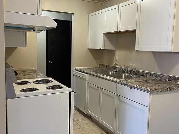 2nd image of 2142 Barclay St N #2140-108