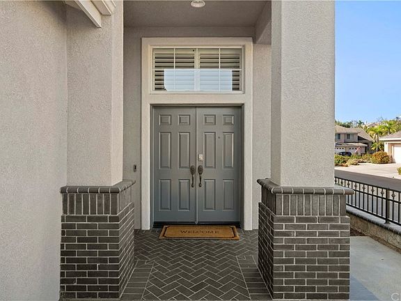 4th image of 2728 N Kent St