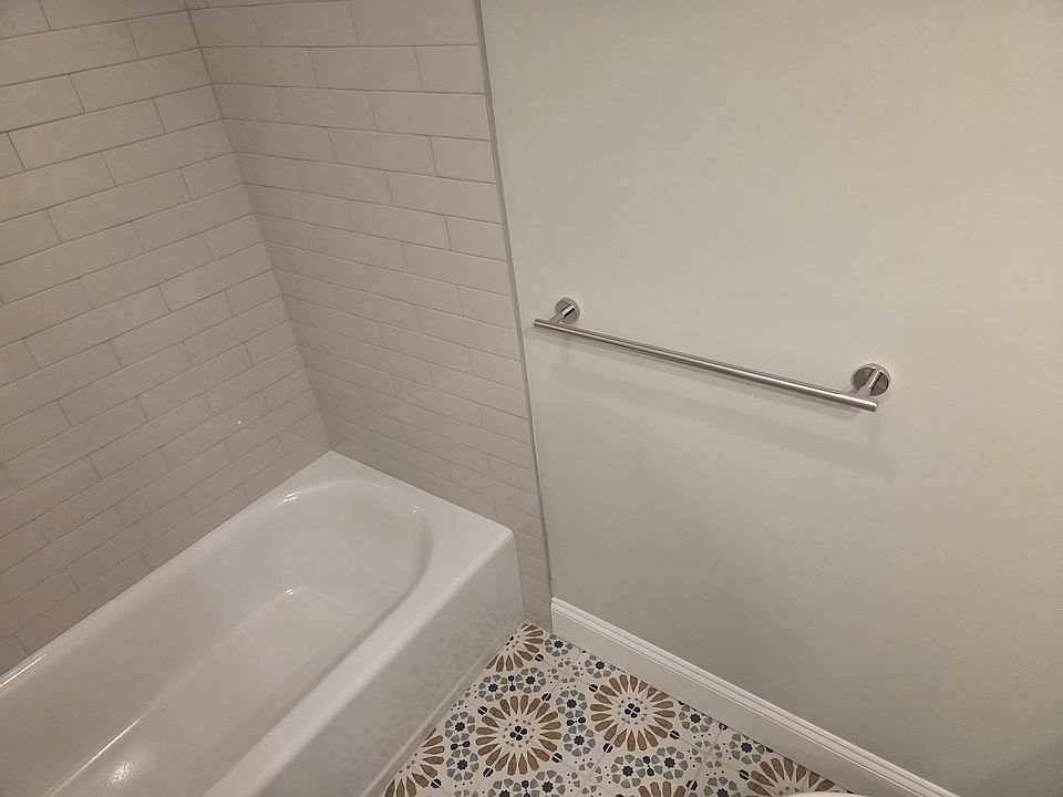 1st image of 233 S 11th St Floor 2