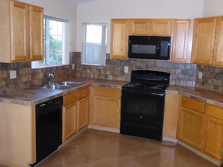 9000 E Pomegranate St — Photo 1
