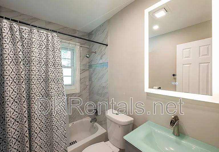 2874 Blount St — Photo 24