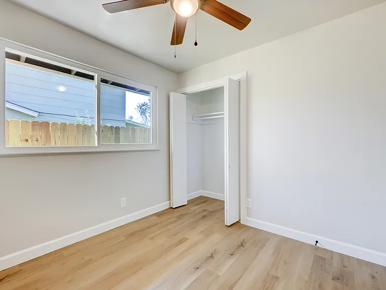 511 Arbor Ln — Photo 6
