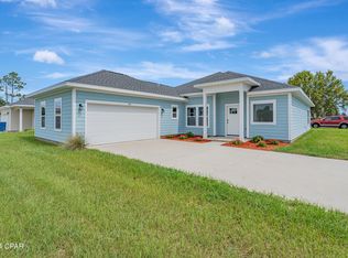 720 J J Dr, Panama City, FL 32404
