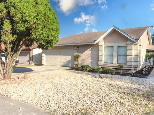 5707 Cedar Springs Dr, San Antonio, TX 78244