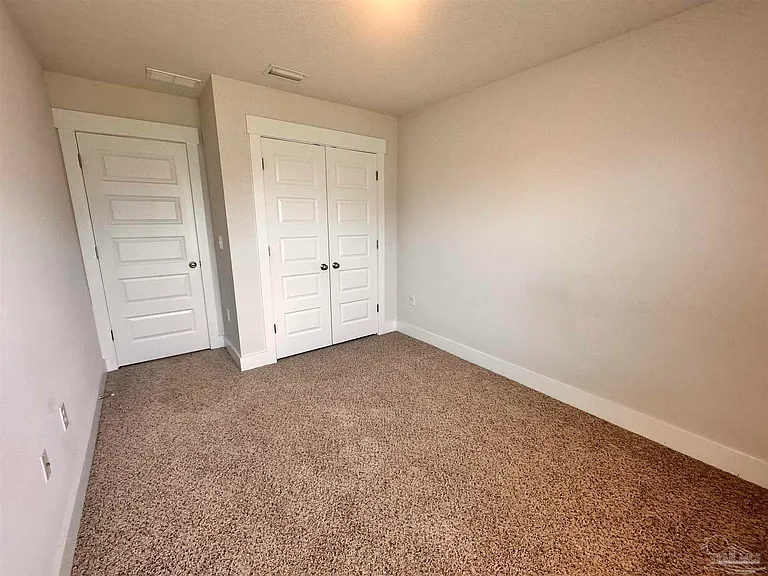 1542 Iroquois Ct — Photo 22