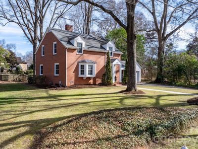 530 7th St NW, Hickory, NC, 28601