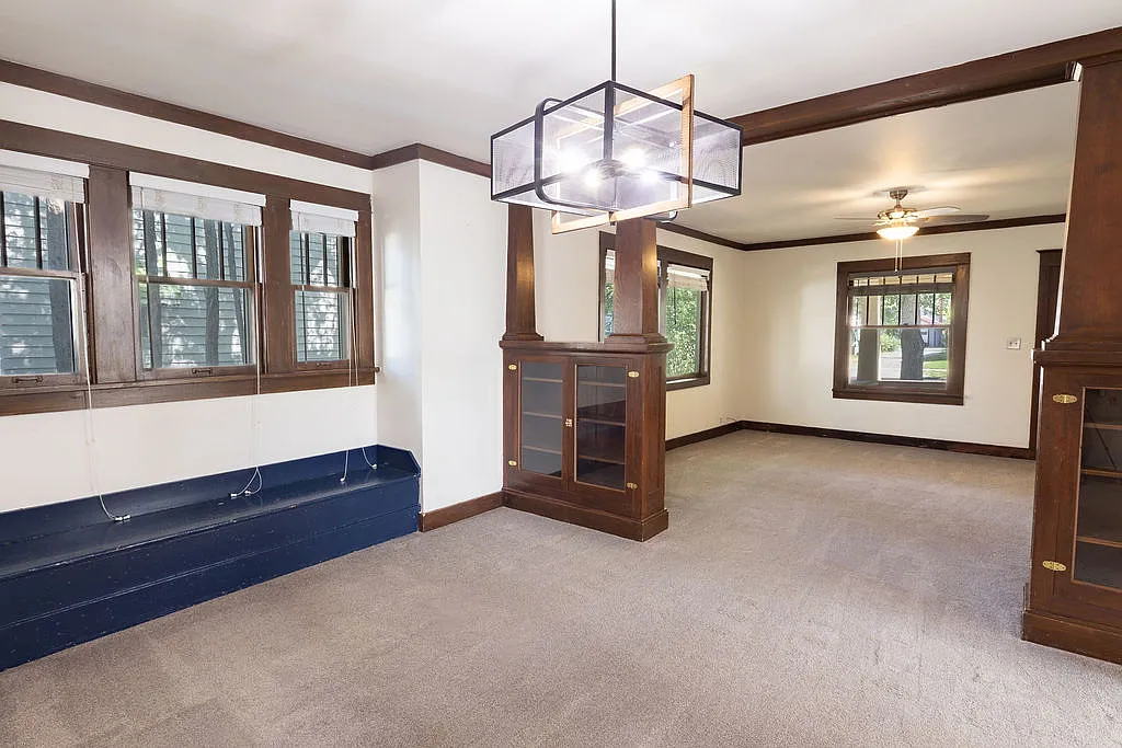 3 bed, 1926 sqft, $1,850 — Photo 2