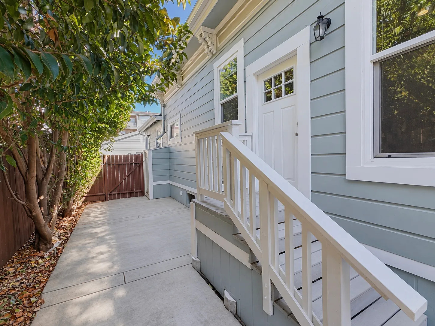 3 bed, 1250 sqft, $4,950 — Photo 3