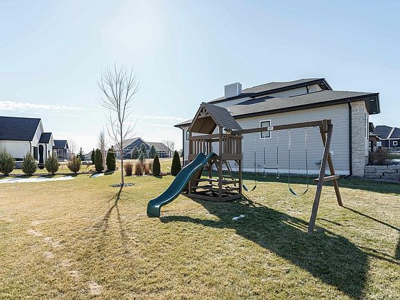 5th image of 4872 Augusta Drive