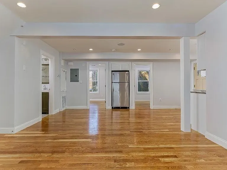 721 Parker St #5X — Photo 3