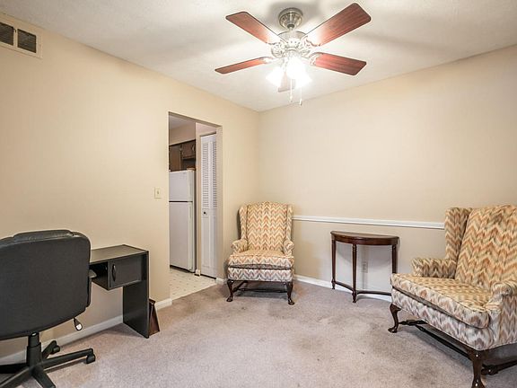 5th image of 108 Algiers Ct APT 2