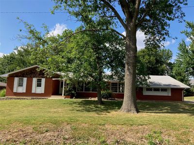 851 Kane St, Carlyle, IL, 62231