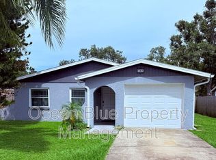 329 Royal Palm Dr, Largo, FL 33771