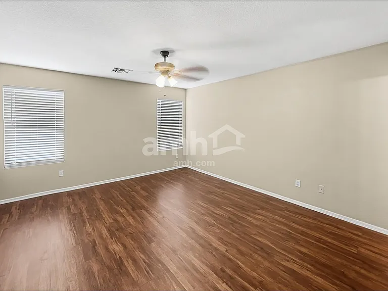 2256 E Hazeltine Way — Photo 8