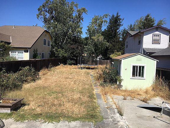5th image of 223 Vallejo St
