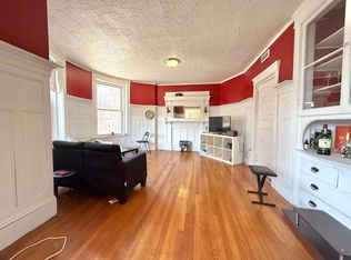 1908 Beacon St #2A, Brookline, MA 02445