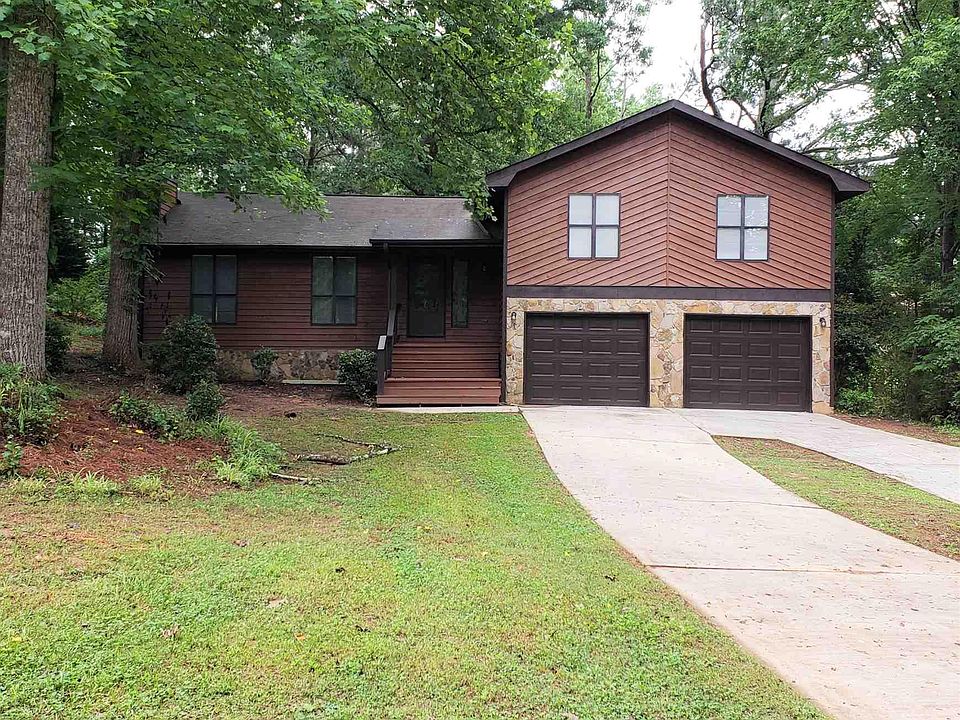 1st image of 3911 Arbor Ln SE